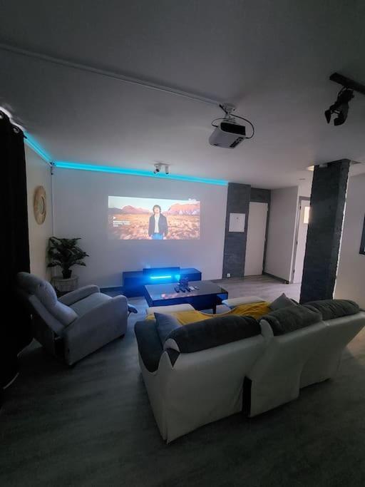 Cinema A Domicile Appartement Morlaix Buitenkant foto